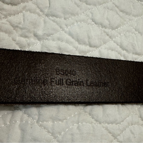 Belt and removable buckle- (large)brown slight distressed leather - Picture 6 of 6